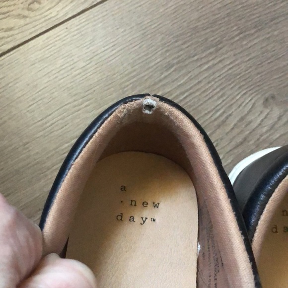 Black slip on sneakers - Picture 6 of 7